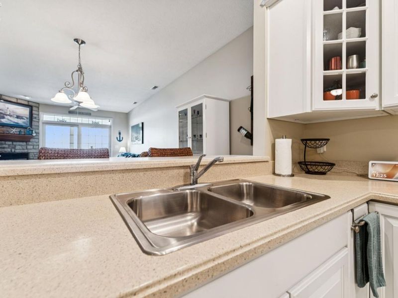 2812 Whispering Shores, Vermilion, OH 44089 Photo 7