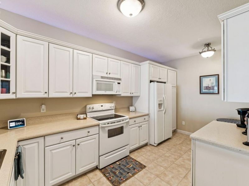 2812 Whispering Shores, Vermilion, OH 44089 Photo 8