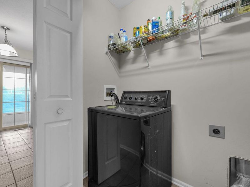 2390 Village At Bexley Drive, Columbus, OH 43209 Photo 19