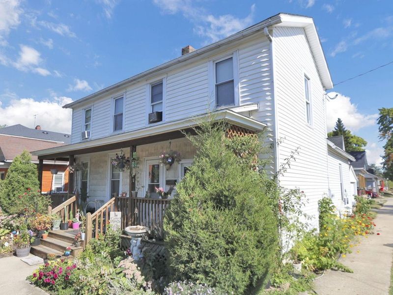 18 W Center Street , London, OH 43140 Photo 1