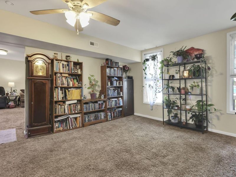 18 W Center Street , London, OH 43140 Photo 13