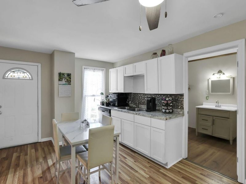 18 W Center Street , London, OH 43140 Photo 16