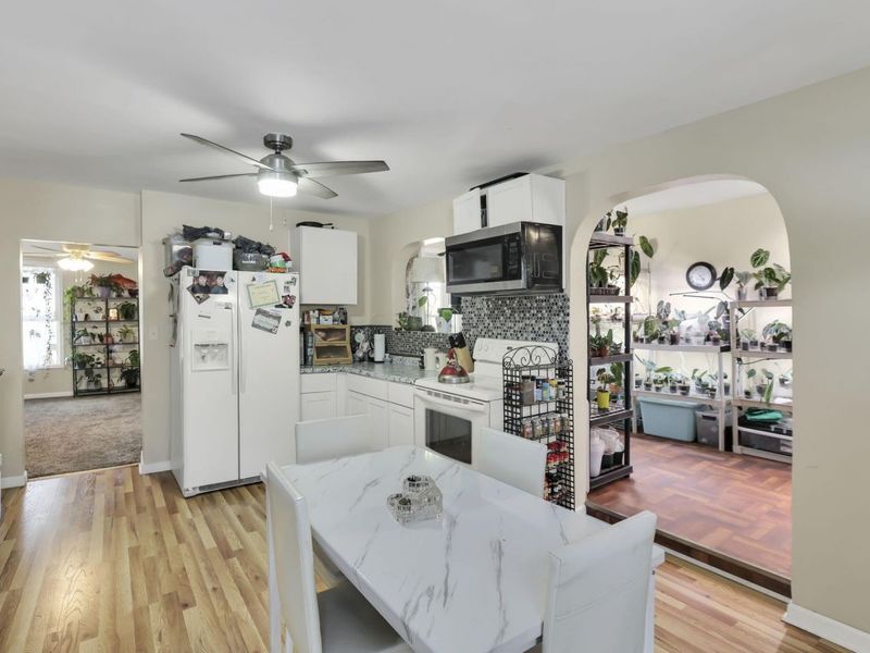 18 W Center Street , London, OH 43140 Photo 18