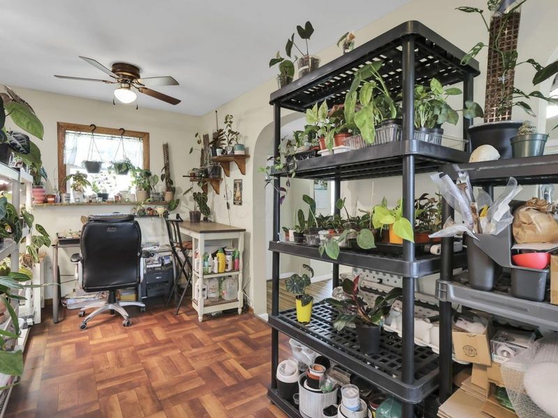 18 W Center Street , London, OH 43140 Photo 22