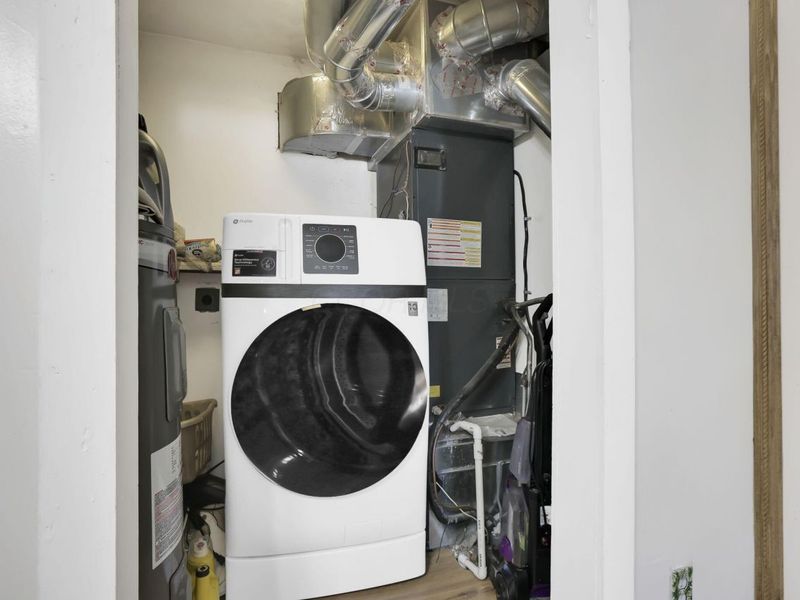 18 W Center Street , London, OH 43140 Photo 27