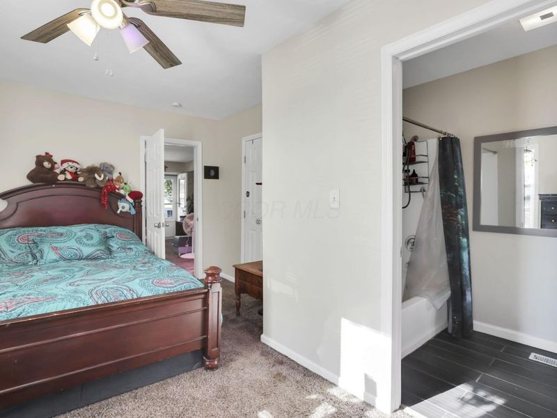 18 W Center Street , London, OH 43140 Photo 30