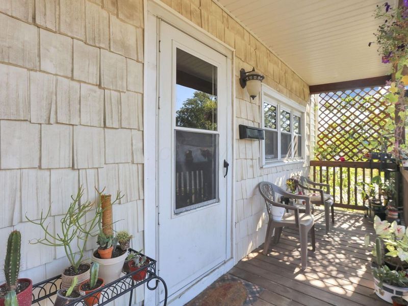 18 W Center Street , London, OH 43140 Photo 4