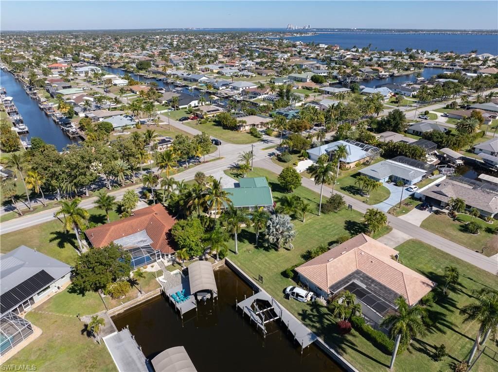 1832 Palaco Grande Pkwy, Cape Coral, FL 33904 Photo