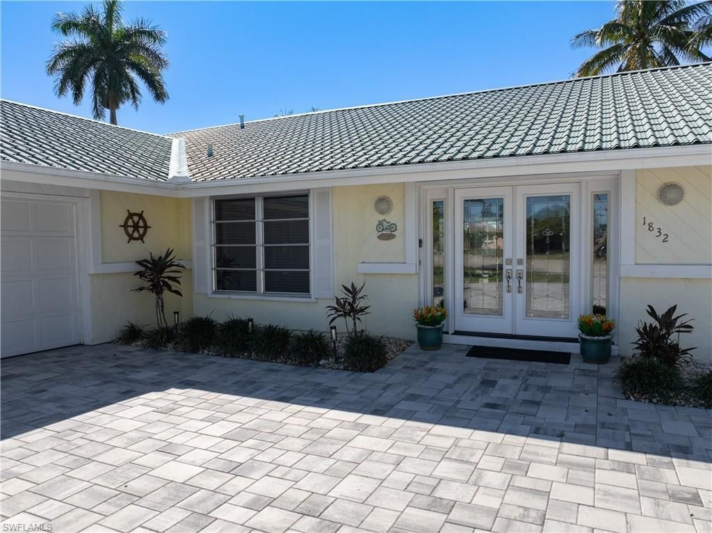 1832 Palaco Grande Pkwy, Cape Coral, FL 33904 Photo