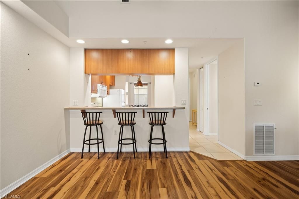 1105 Van Loon Commons Cir, Unit 304, Cape Coral, FL 33909 Photo