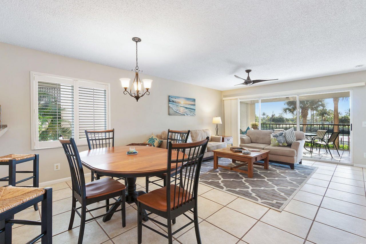275 Palm Avenue, Unit A201, Jupiter, FL 33477 Photo