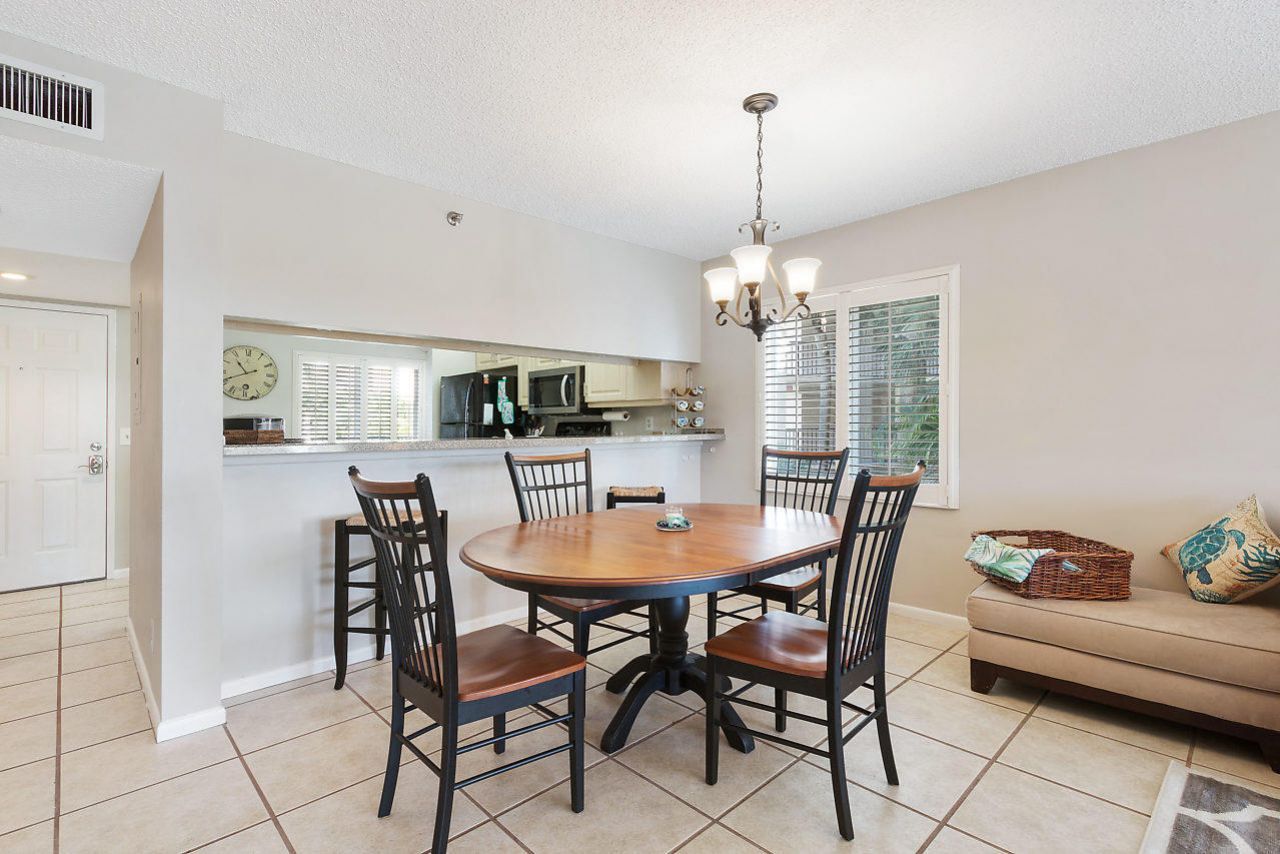 275 Palm Avenue, Unit A201, Jupiter, FL 33477 Photo