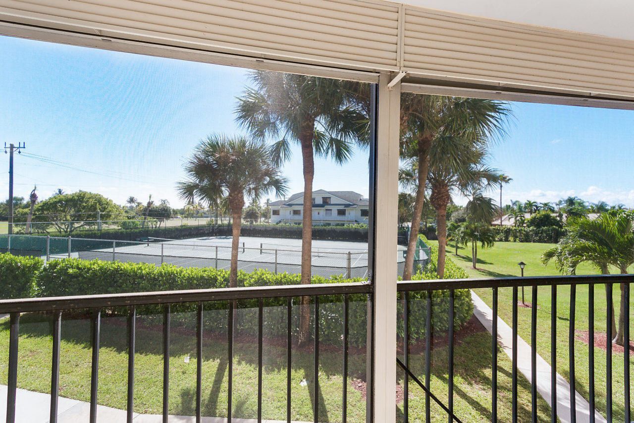 275 Palm Avenue, Unit A201, Jupiter, FL 33477 Photo