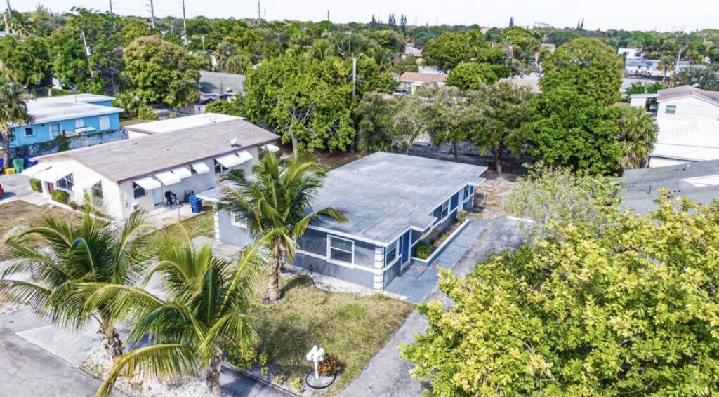 112 W 34th Street, Unit 2, Riviera Beach, FL 33404 Photo