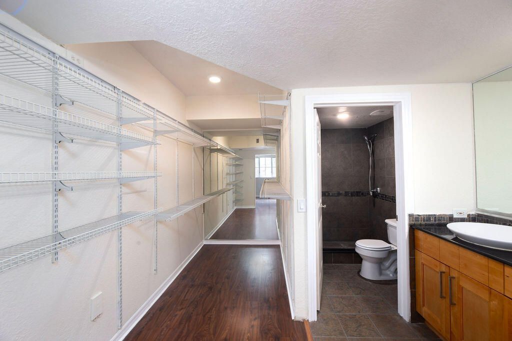 2400 Centergate Dr, Unit 202, Miramar, FL 33025 Photo