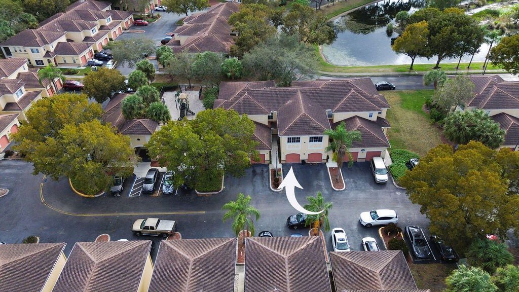 2400 Centergate Dr, Unit 202, Miramar, FL 33025 Photo