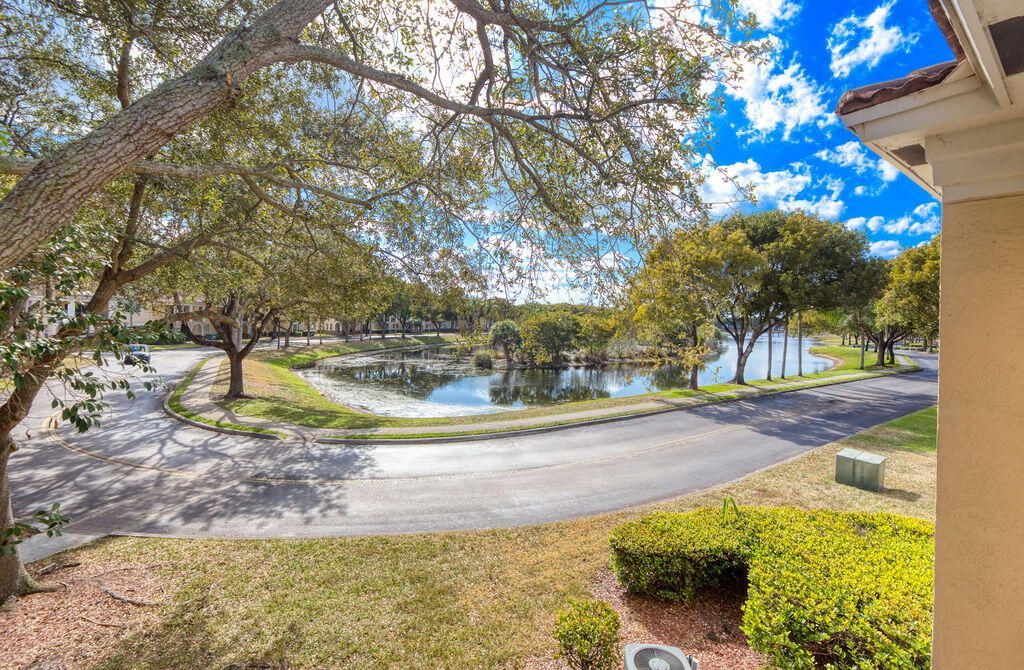 2400 Centergate Dr, Unit 202, Miramar, FL 33025 Photo