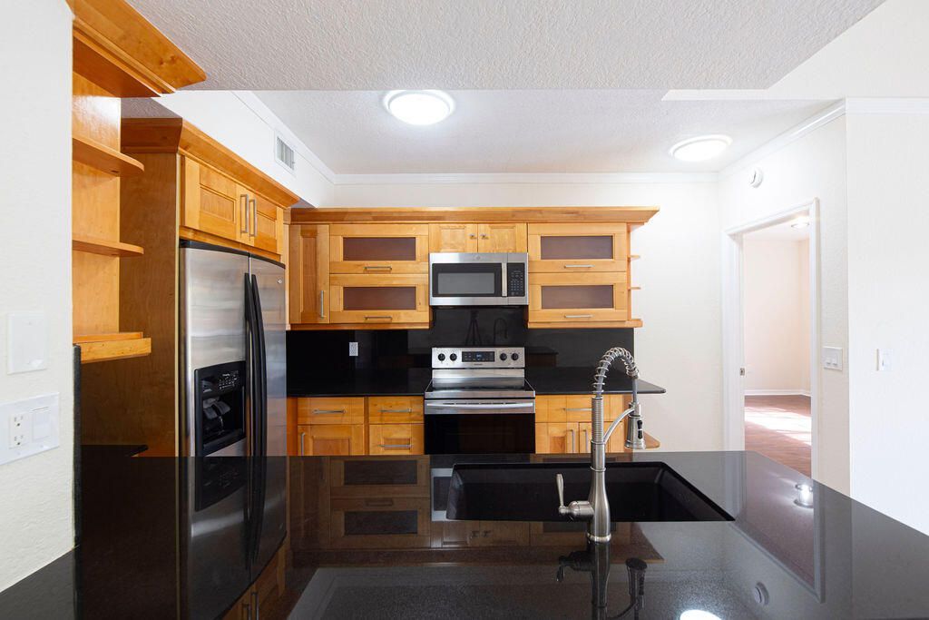 2400 Centergate Dr, Unit 202, Miramar, FL 33025 Photo