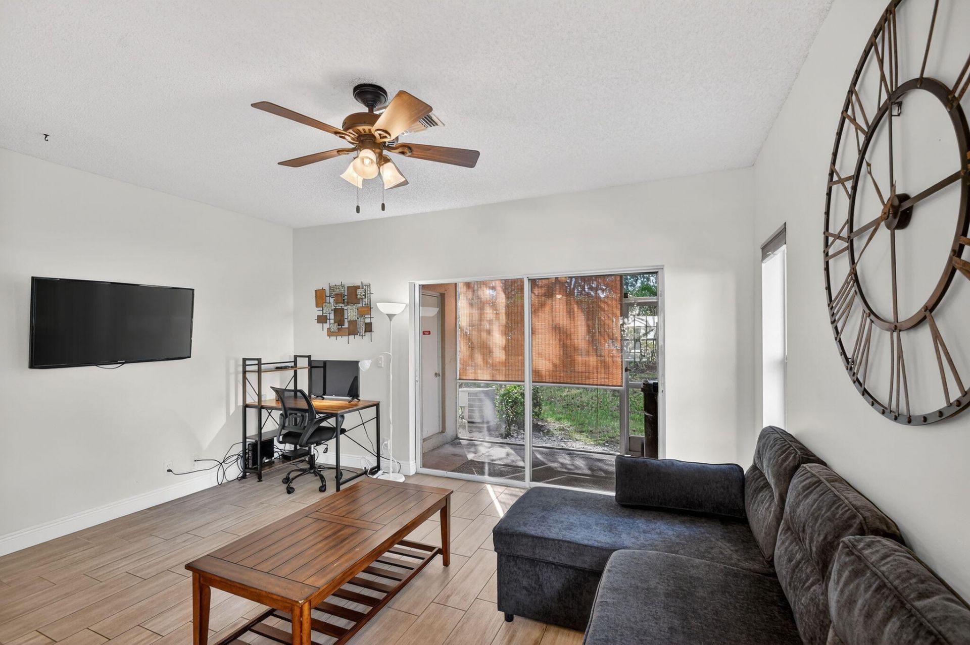 5015 Palmbrooke Circle, West Palm Beach, FL 33417 Photo