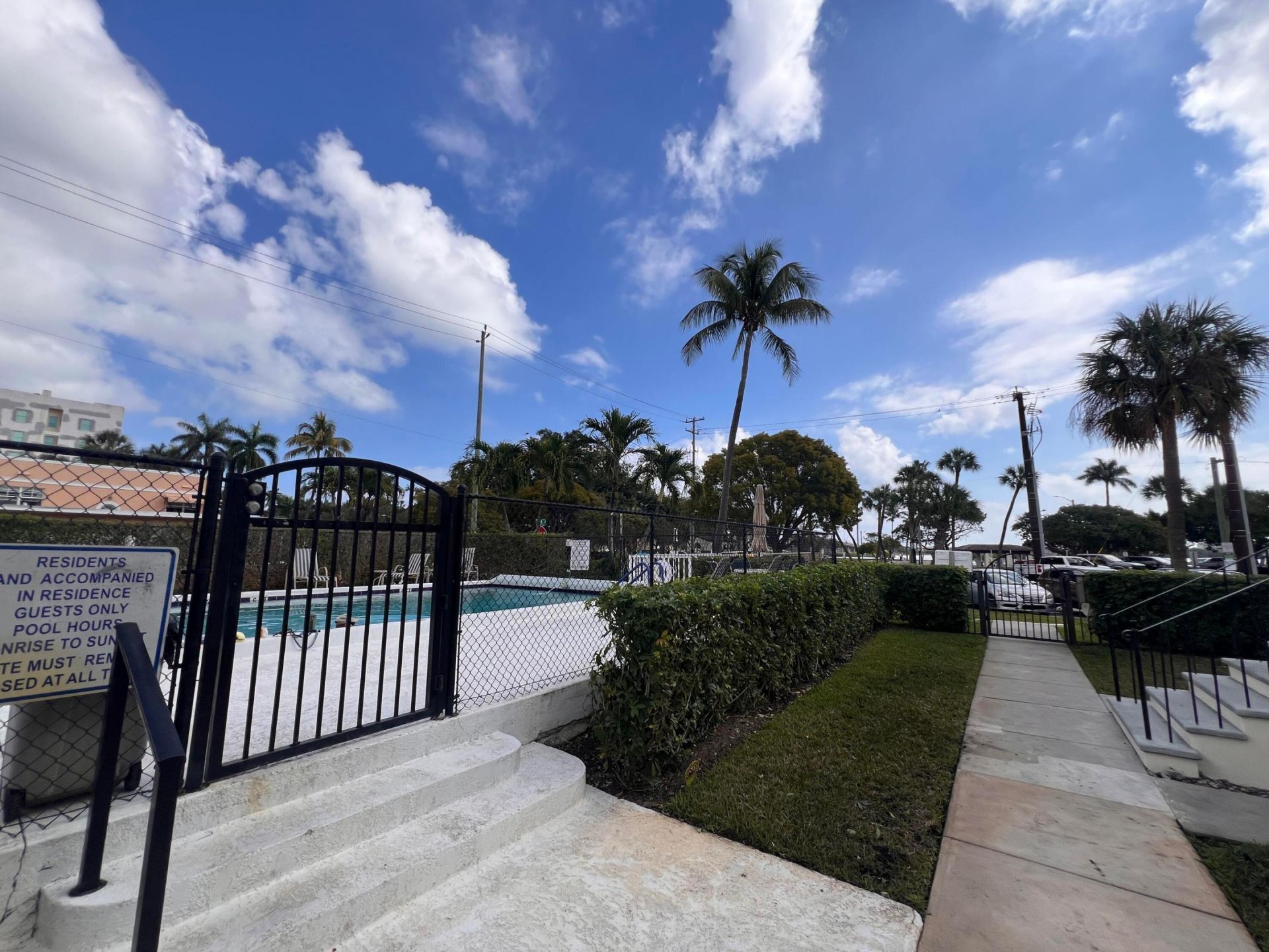 101 S Golfview Road, Unit 1, Lake Worth Beach, FL 33460 Photo
