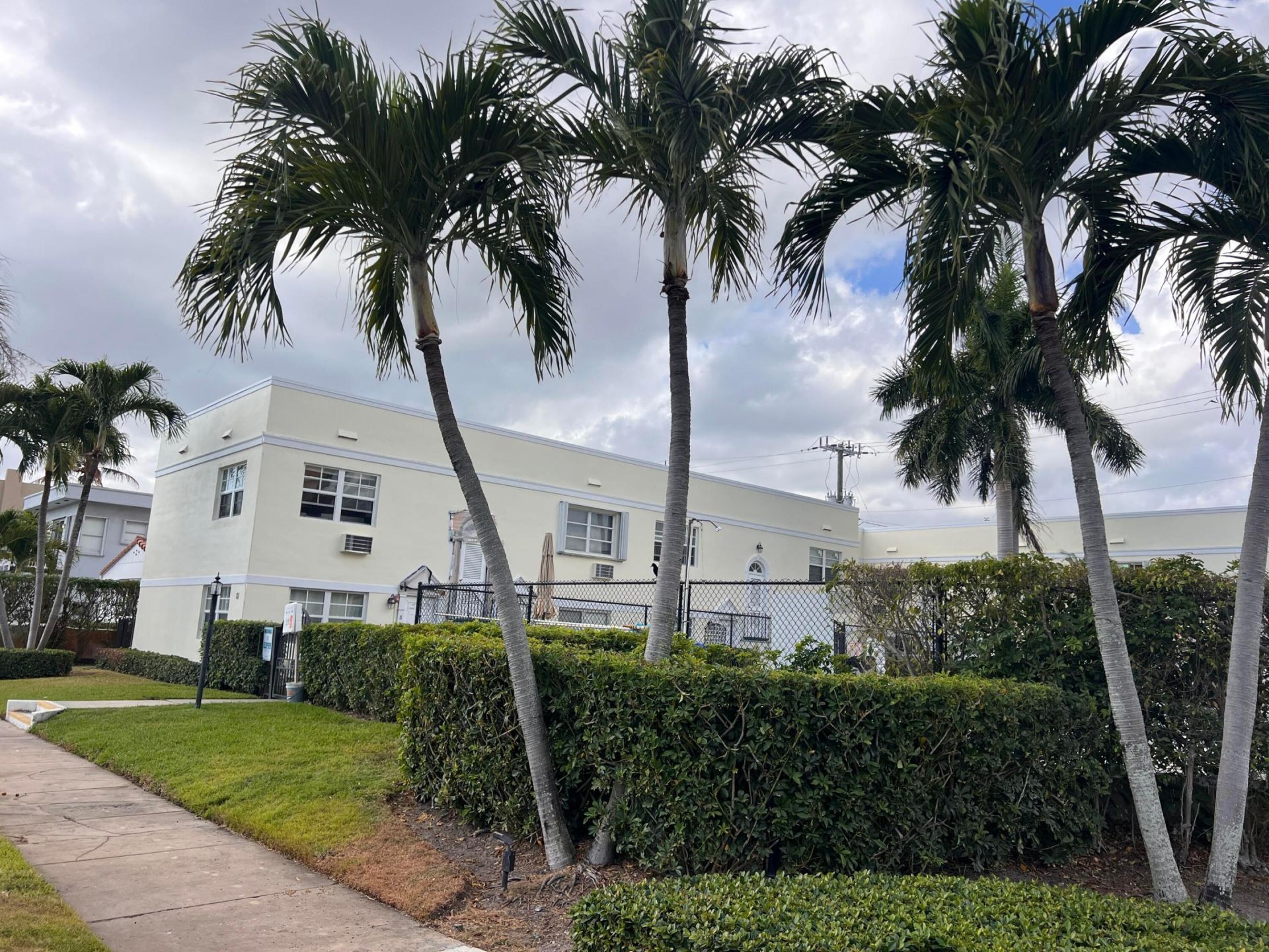 101 S Golfview Road, Unit 1, Lake Worth Beach, FL 33460 Photo