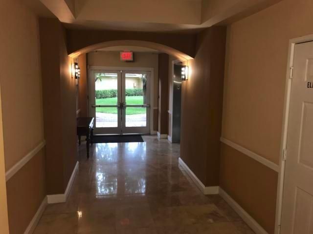 1000 Scotia Drive, Unit 205, Hypoluxo, FL 33462 Photo