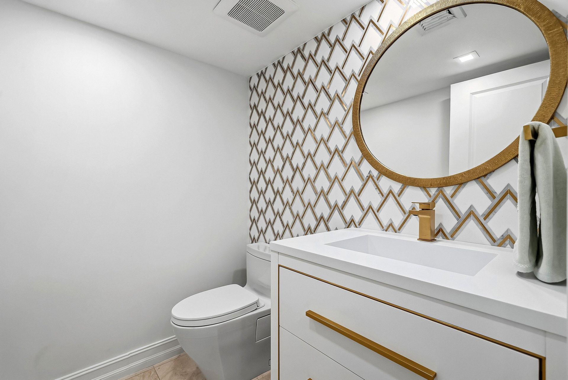 2727 S Ocean Boulevard, Unit 405, Highland Beach, FL 33487 Photo