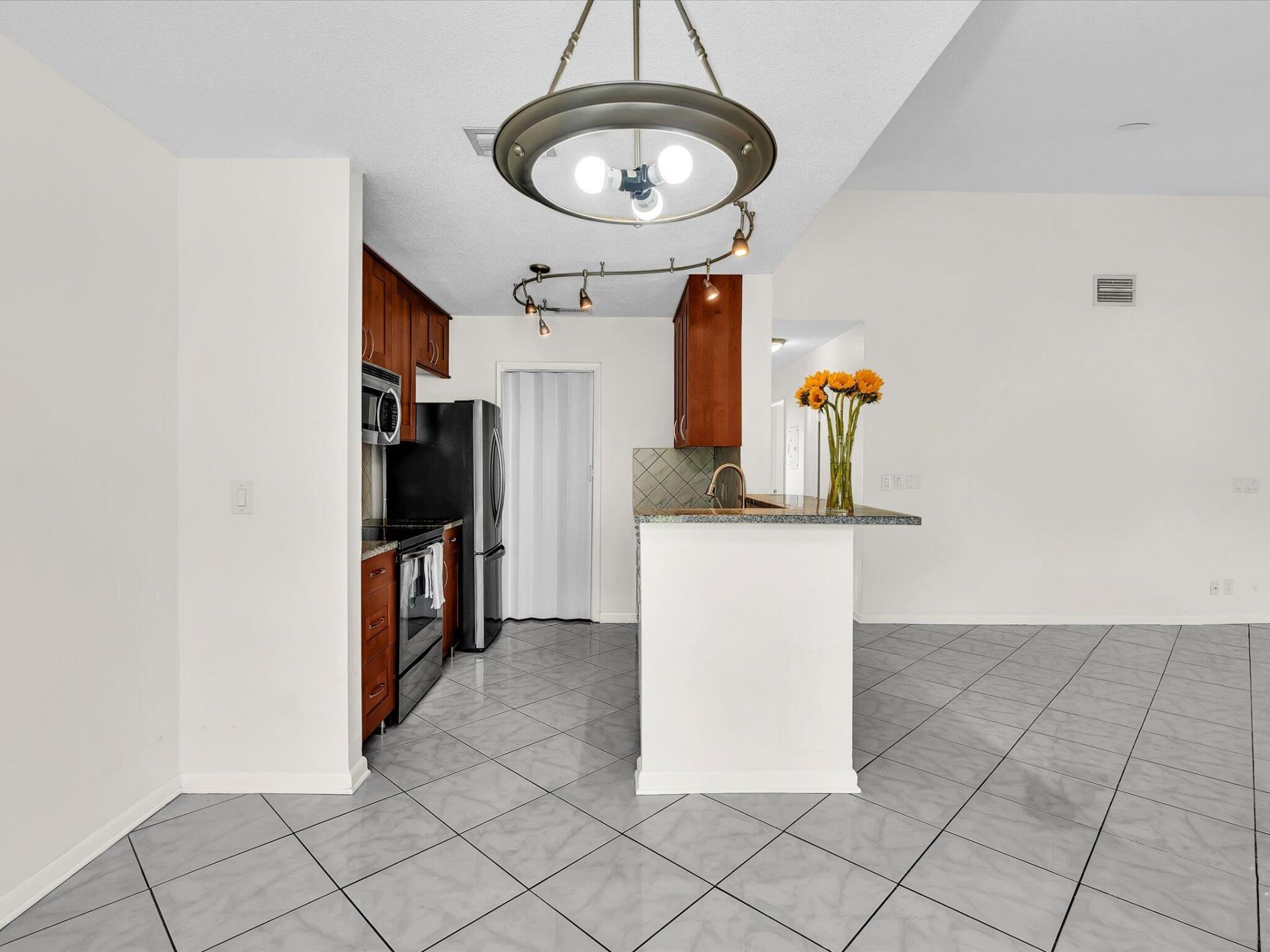 815 W Boynton Beach Boulevard, Unit 16-205, Boynton Beach, FL 33426 Photo