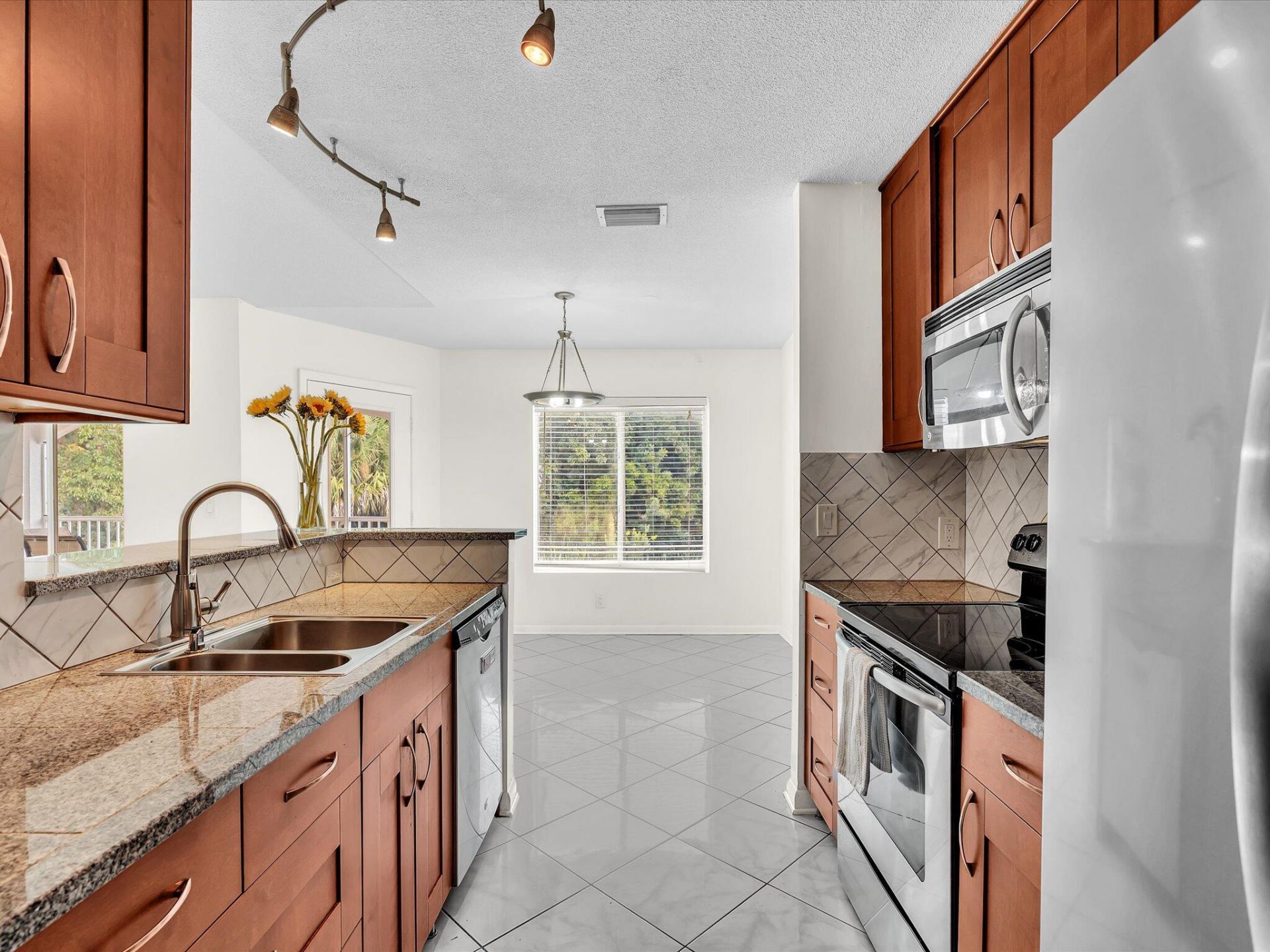 815 W Boynton Beach Boulevard, Unit 16-205, Boynton Beach, FL 33426 Photo