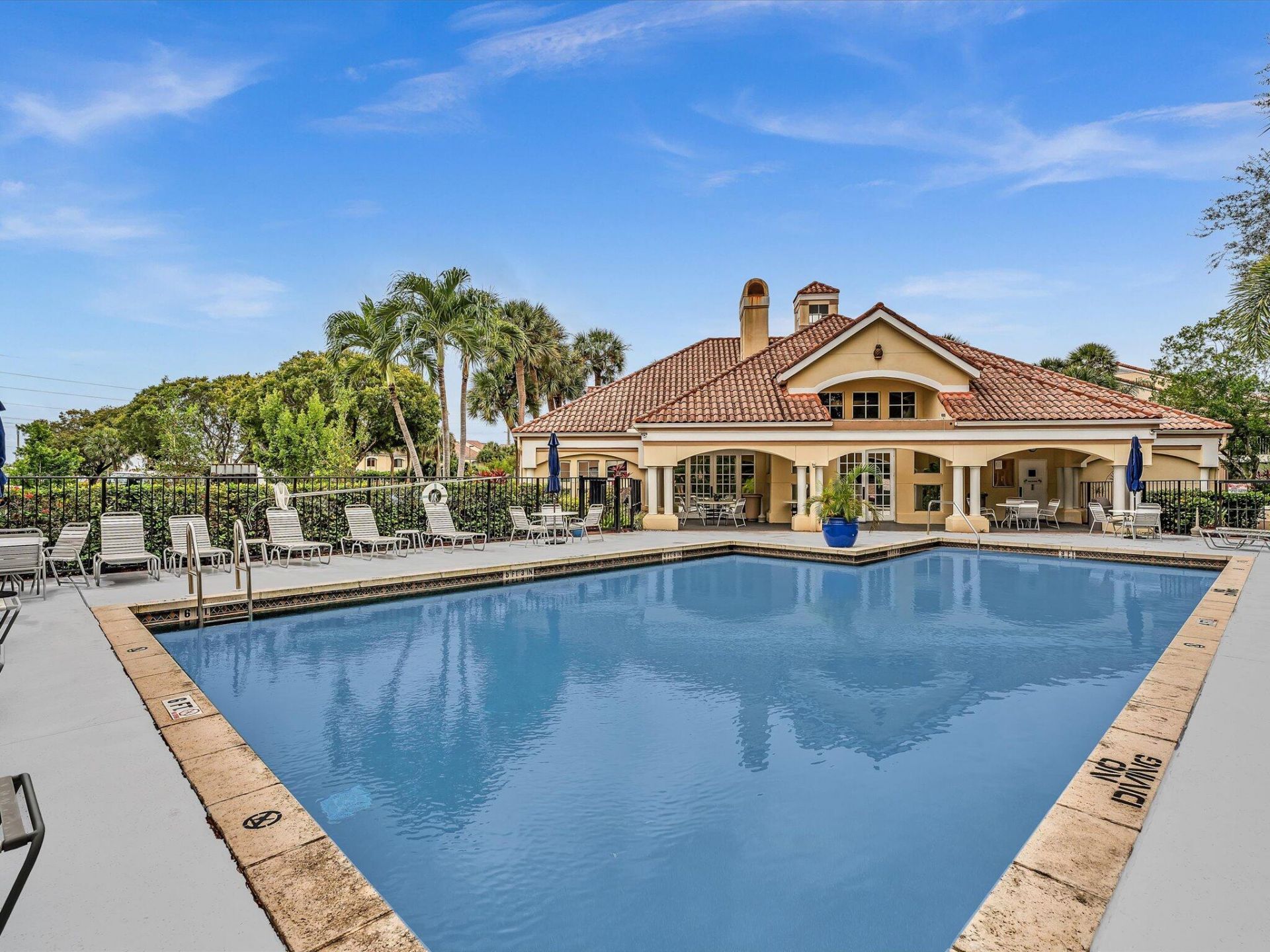 815 W Boynton Beach Boulevard, Unit 16-205, Boynton Beach, FL 33426 Photo