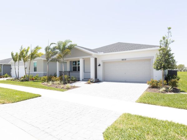6632 NW Cloverdale Avenue, Port Saint Lucie, FL 34987