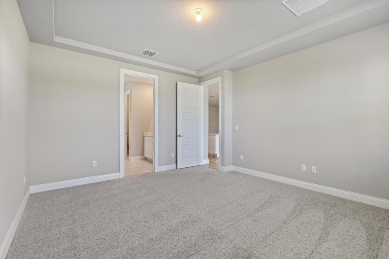 6632 NW Cloverdale Avenue, Port Saint Lucie, FL 34987 Photo