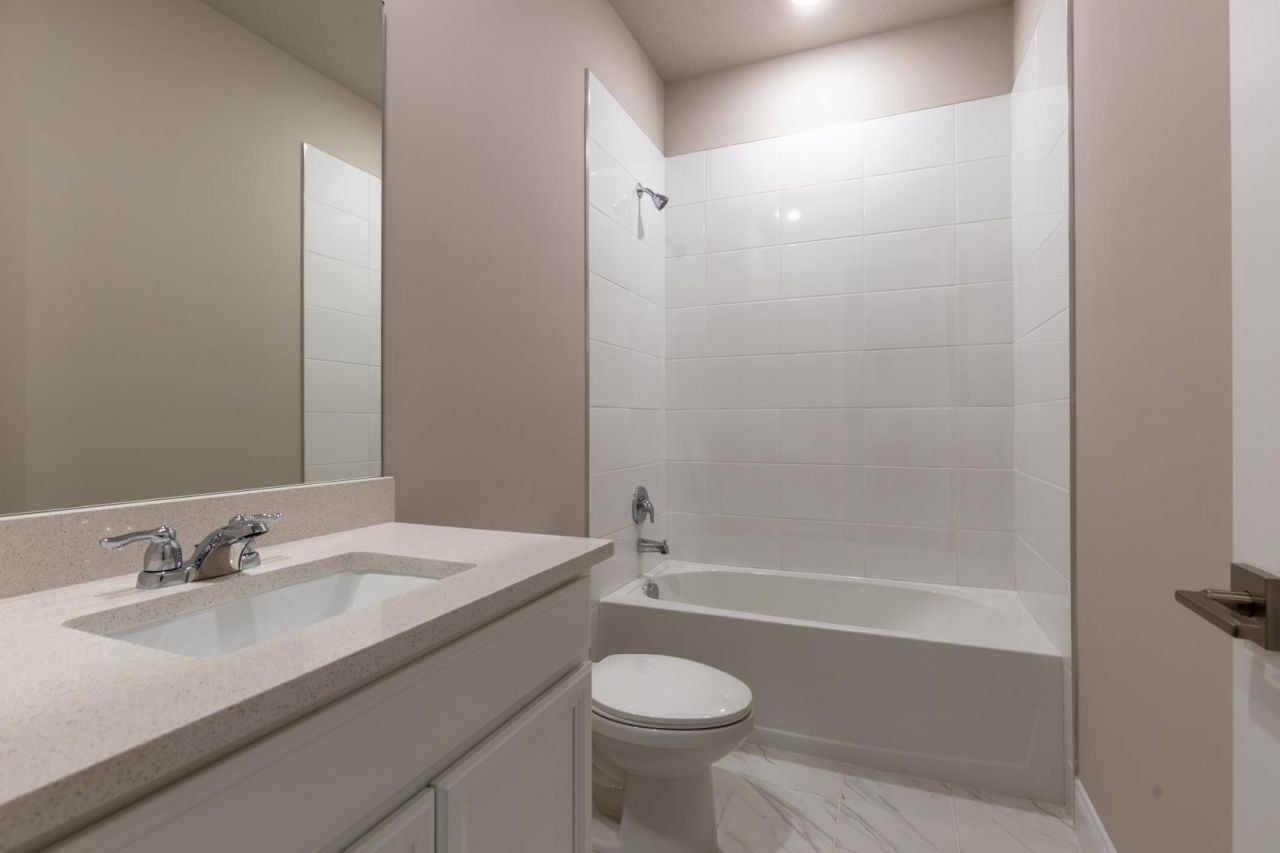 6632 NW Cloverdale Avenue, Port Saint Lucie, FL 34987 Photo