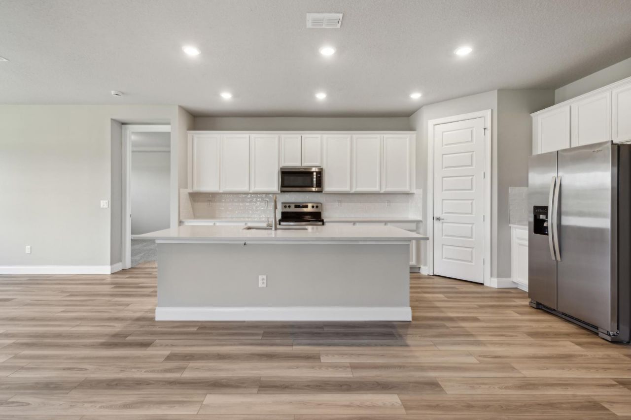 6632 NW Cloverdale Avenue, Port Saint Lucie, FL 34987 Photo