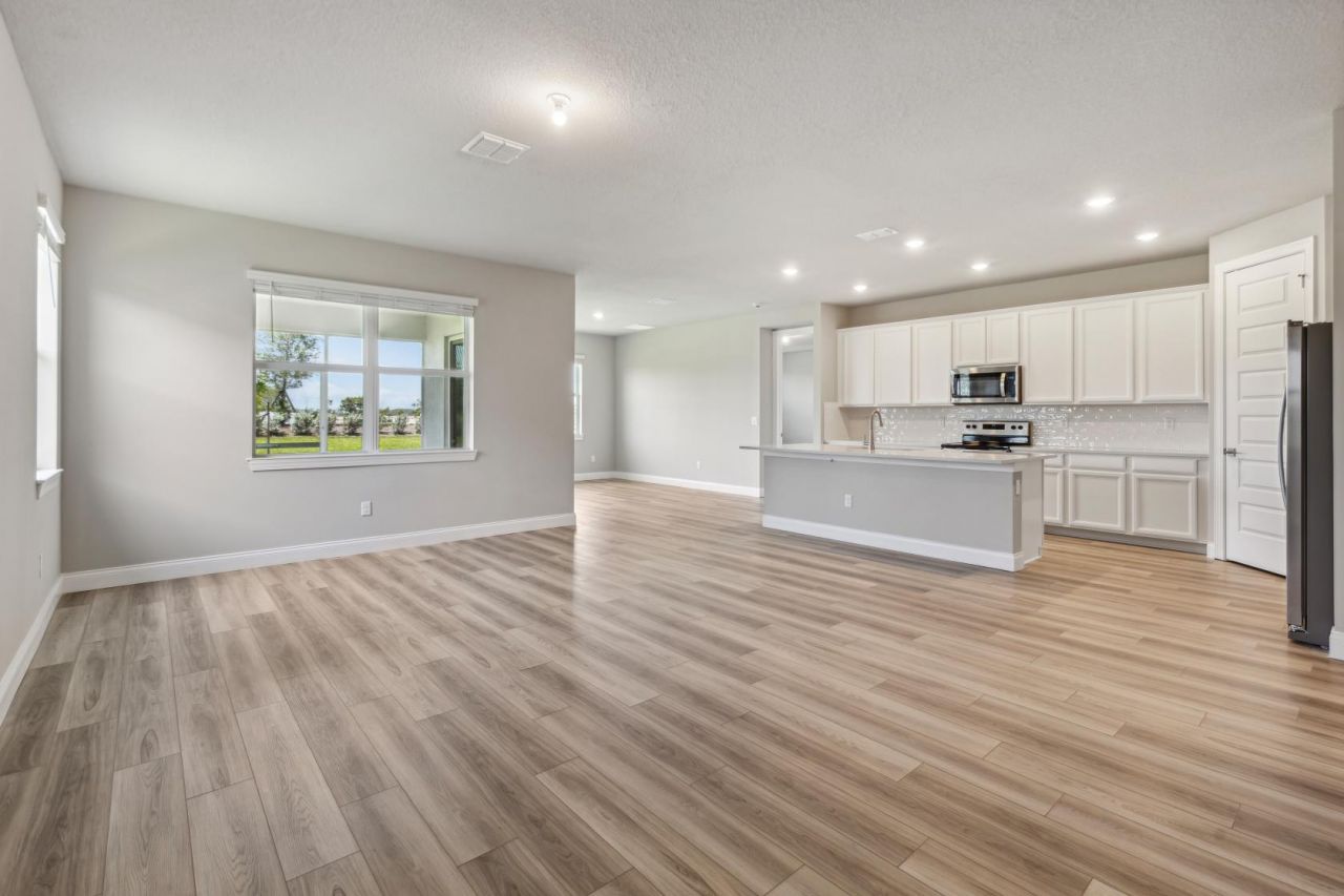 6632 NW Cloverdale Avenue, Port Saint Lucie, FL 34987 Photo