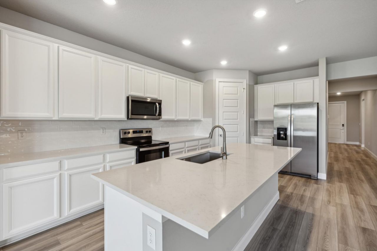 6632 NW Cloverdale Avenue, Port Saint Lucie, FL 34987 Photo