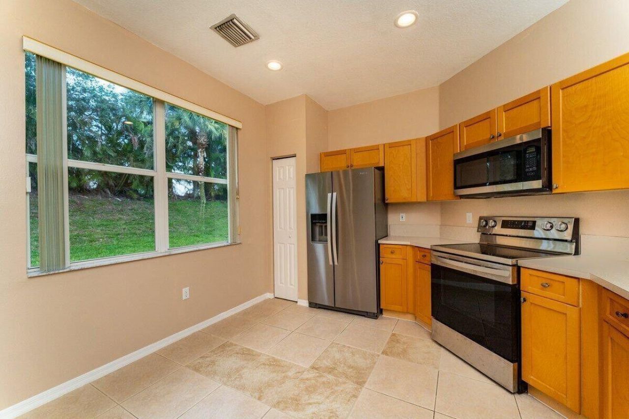 806 SW Rocky Bayou Terrace, Port Saint Lucie, FL 34986 Photo