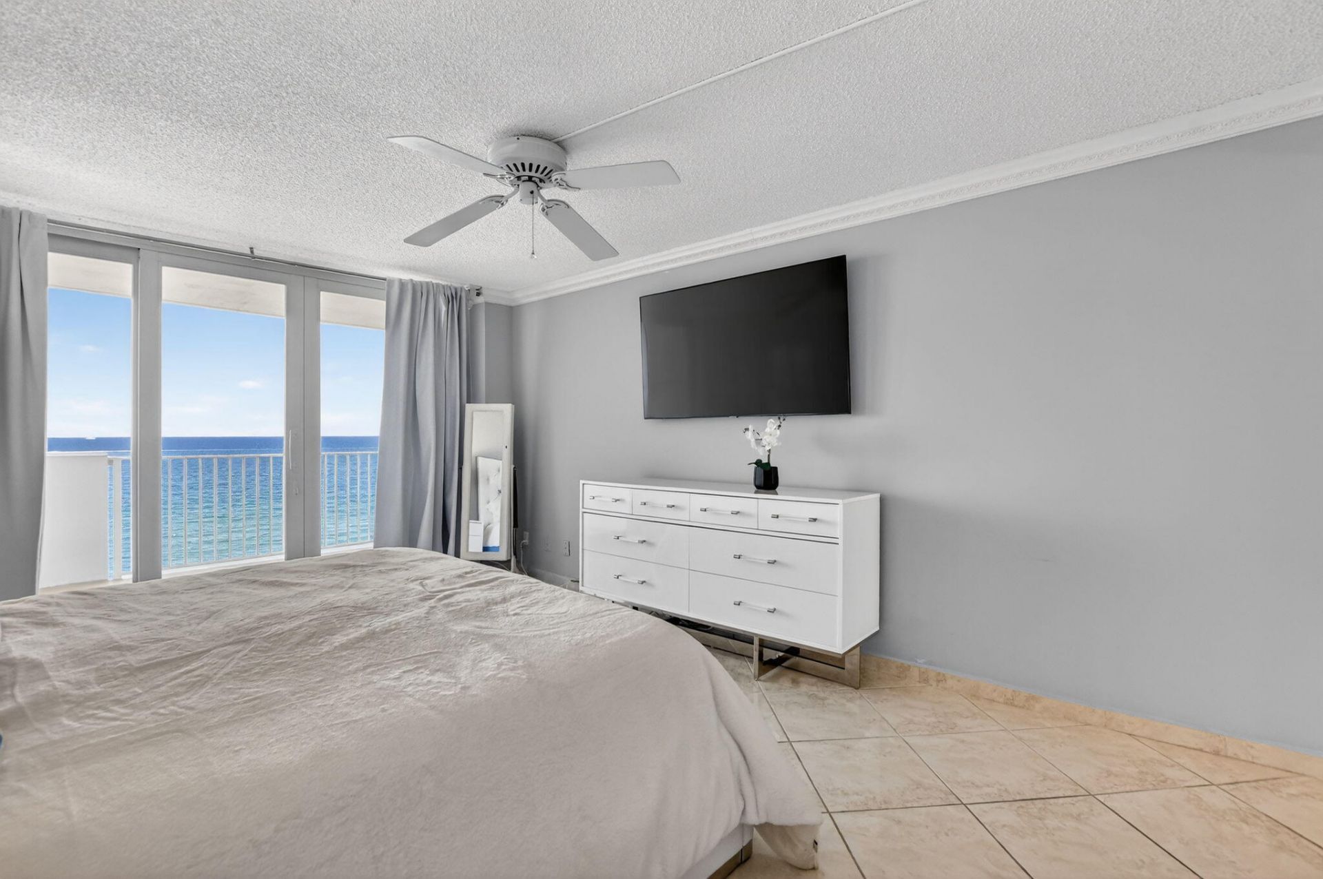 3000 S Ocean Boulevard, Unit 1004, Boca Raton, FL 33432 Photo