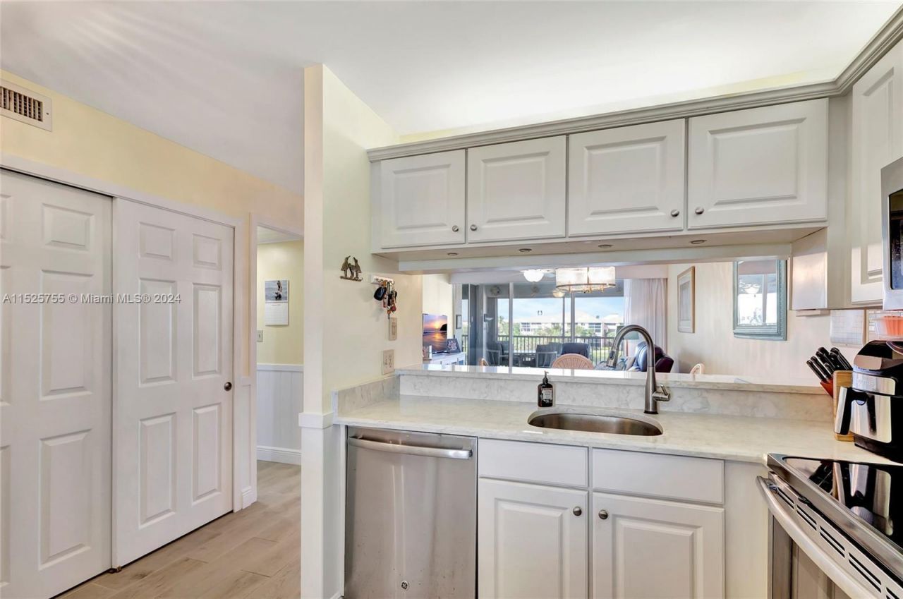 353 S Us Highway 1, Unit D409, Jupiter, FL 33477 Photo