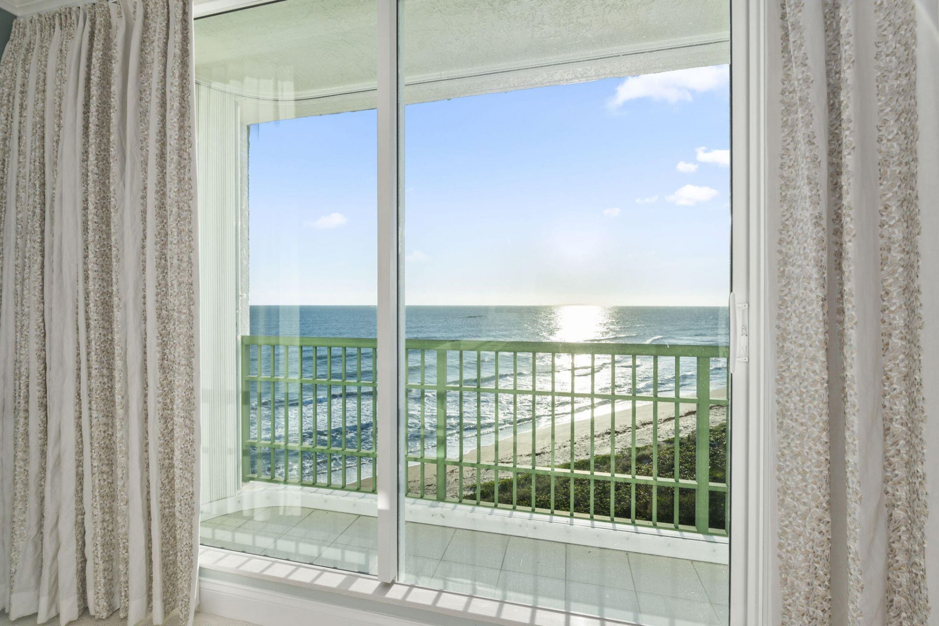 8600 S Ocean Drive, Unit 606, Jensen Beach, FL 34957 Photo