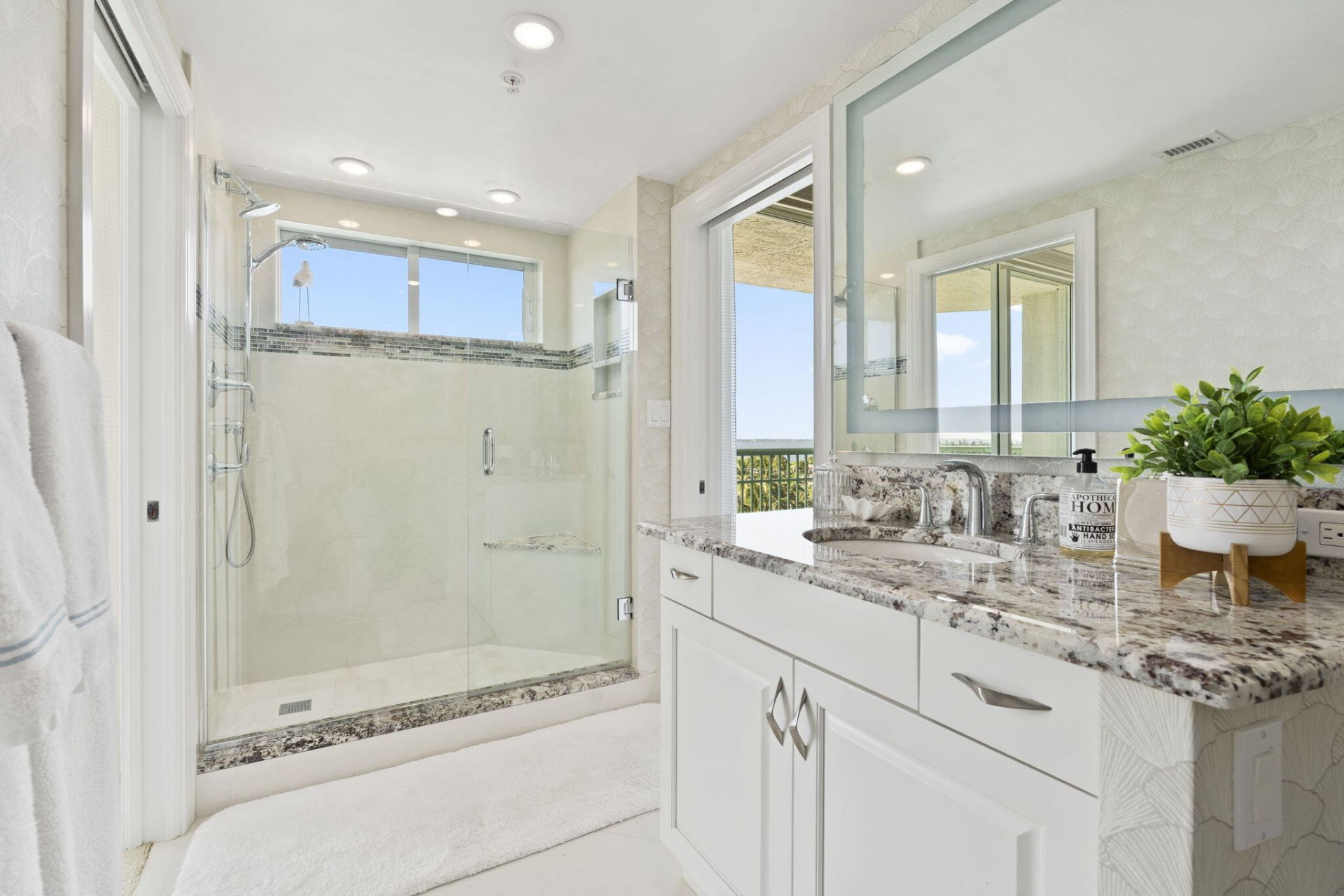 8600 S Ocean Drive, Unit 606, Jensen Beach, FL 34957 Photo