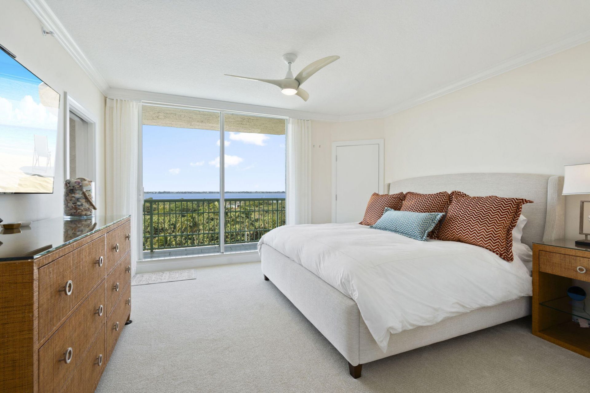 8600 S Ocean Drive, Unit 606, Jensen Beach, FL 34957 Photo