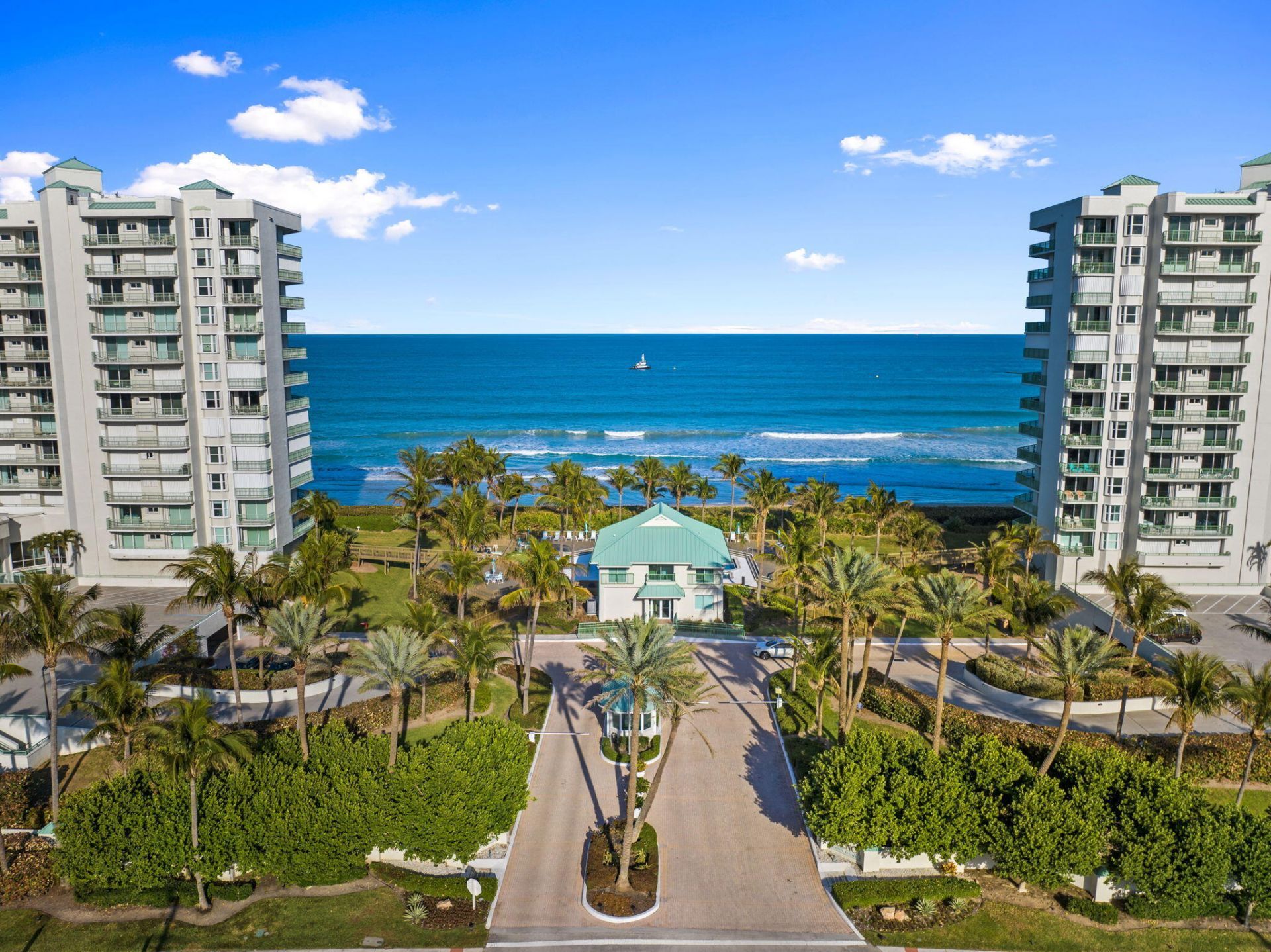 8600 S Ocean Drive, Unit 606, Jensen Beach, FL 34957 Photo