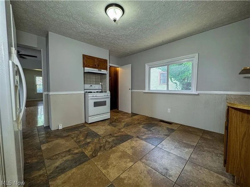 101 Ridgeway Street, Struthers, OH 44471 Photo 14