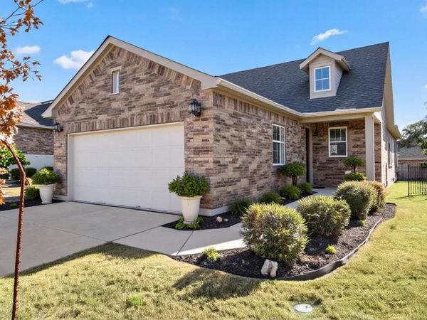 813 Saratoga LN, Georgetown, TX 78633