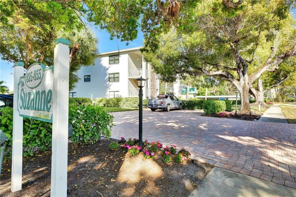 855 Ketch Dr , Unit 206, Naples, FL 34103 Photo