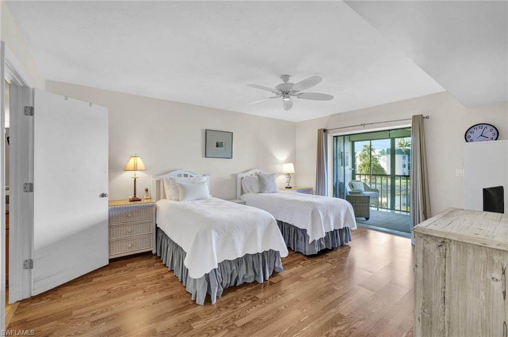 855 Ketch Dr , Unit 206, Naples, FL 34103 Photo