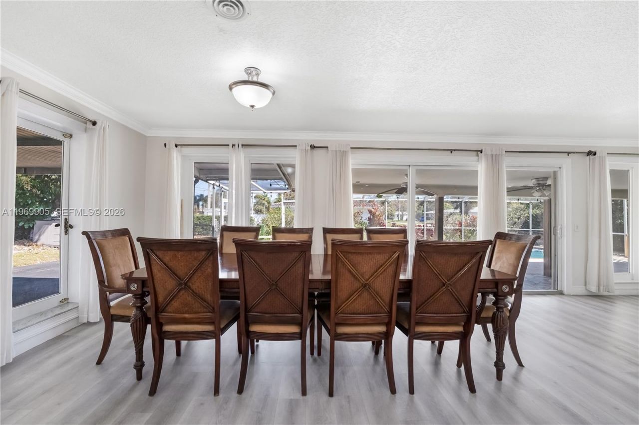 215 Entrada Dr , Unit 1, Hollywood, FL 33021 Photo