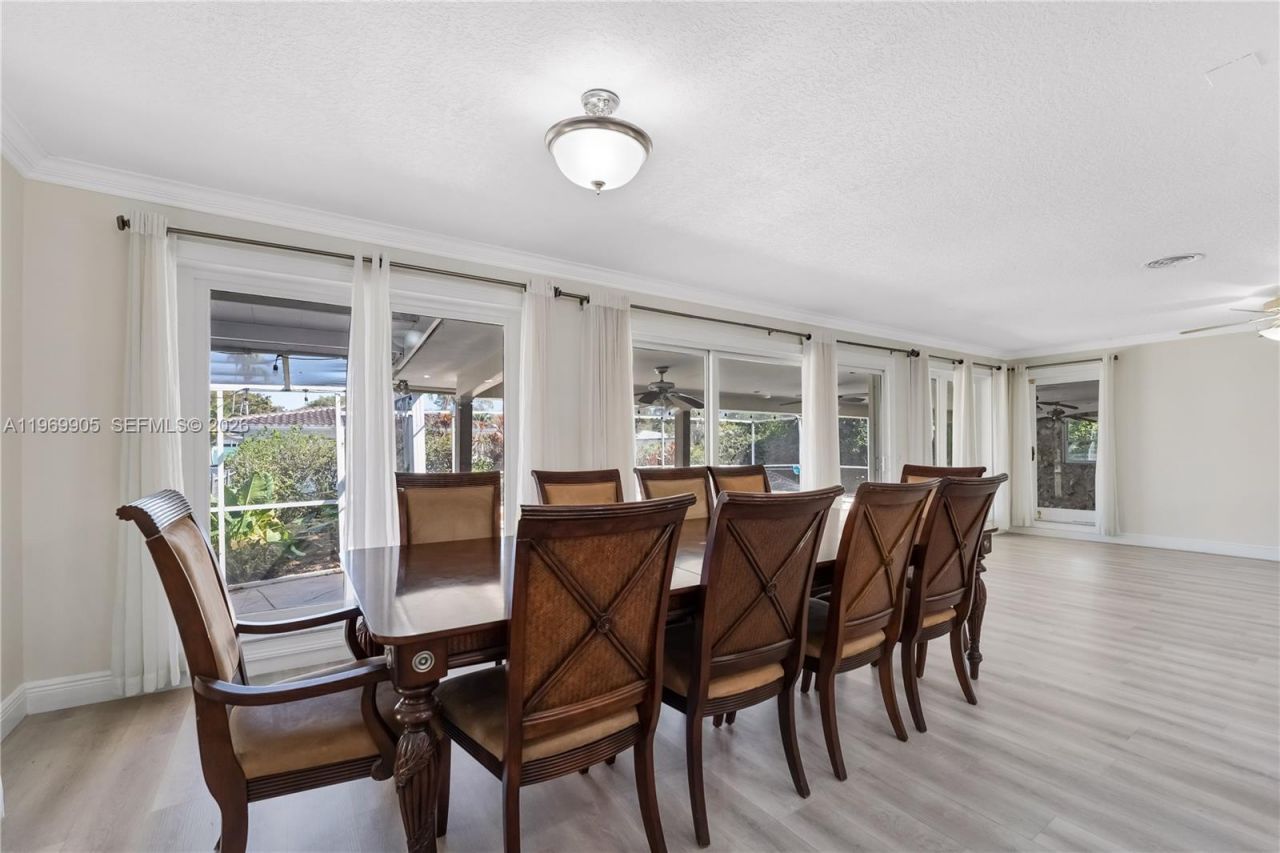 215 Entrada Dr , Unit 1, Hollywood, FL 33021 Photo