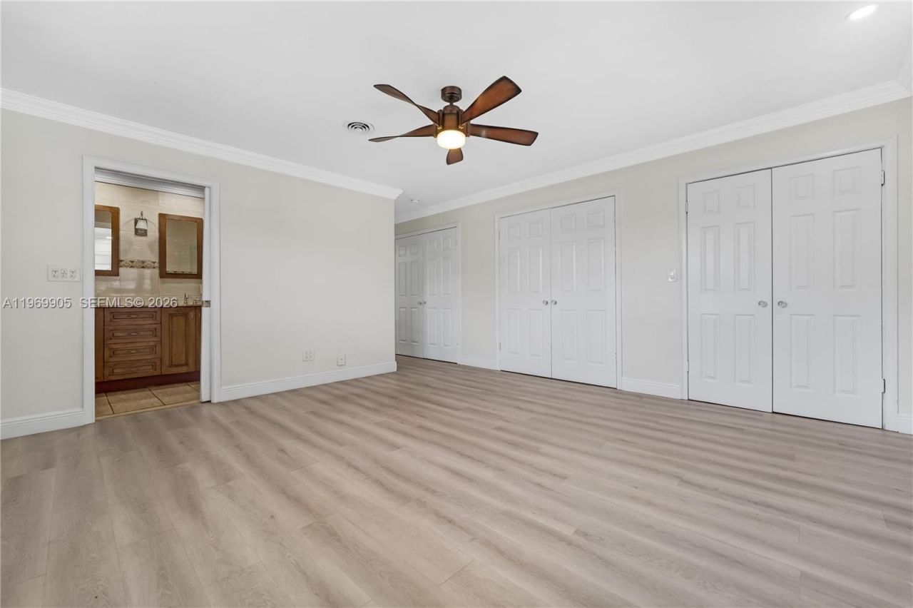 215 Entrada Dr , Unit 1, Hollywood, FL 33021 Photo